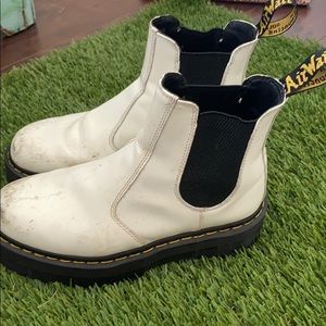 white platforma doc martins